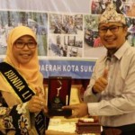 netty-rangsang-minat-baca-jabar-ekspres