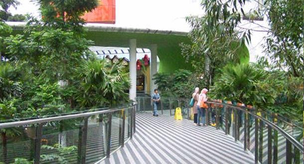 Sky Walk Cihampelas Dibangun