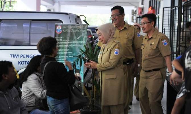 Merasa Sosialisasi Masih Kurang, Atty Minta ASN Aktif di Media Sosial Merasa Sosialisasi Masih Kurang, Atty Minta ASN Aktif di Media Sosial