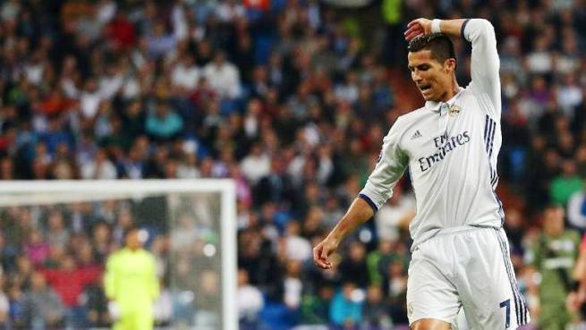Real Madrid 5 VS Legia Warsawa 1: Mana Golmu Ronaldo