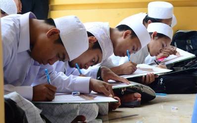 Masjid Bakal Jadi Tempat Usaha