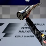 Daniel Ricciardo Menangi Drama Balap di Sepang