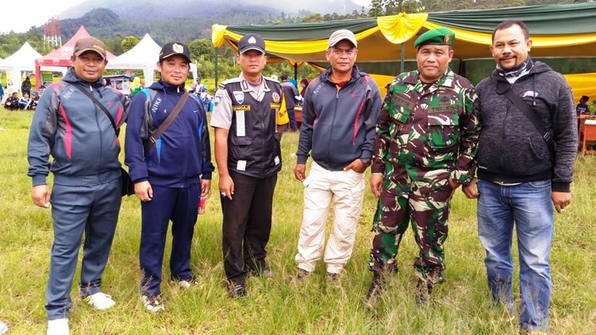 Ribuan Warga Antusias Ikuti Gerak Jalan
