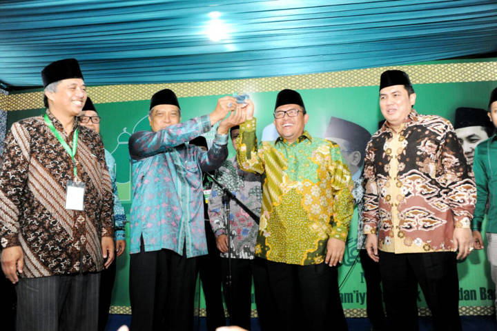 Pimpinan PWNU Jabar 2016-2021 Terpilih, Pengurus Harus Ciptakan Berbagai Kemajuan Pimpinan PWNU Jabar 2016-2021 Terpilih, Pengurus Harus Ciptakan Berbagai Kemajuan