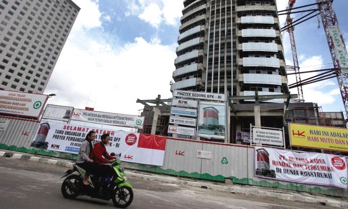 Pejabat Wajib Laporkan Kekayaan kpk