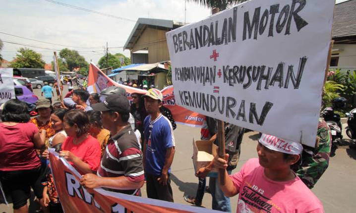 Tiga Pemuda Dikeroyok Geng Motor geng-motor