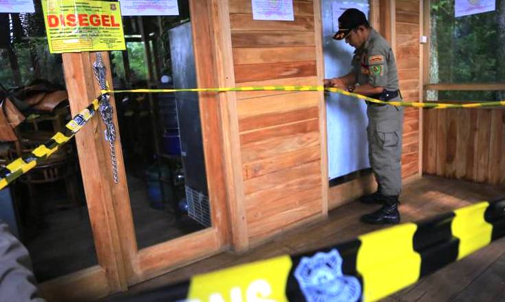 Tak Memiliki IMB dan Melanggar Perda, Empat Cafe Disegel Tak Memiliki IMB dan Melanggar Perda, Empat Cafe Disegel