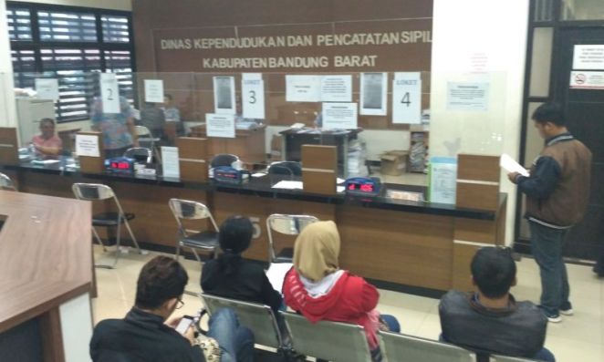 Gagal Lelang, Pencetakan KTP-el Tertunda