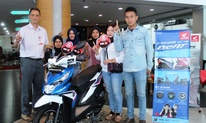 PT DAM Serahkan Hadiah Undian Pesta BeAT 10 Juta honda