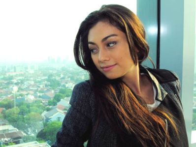 Celine Evangelista Pilih Menikah Privat di Bali Celine Evangelista