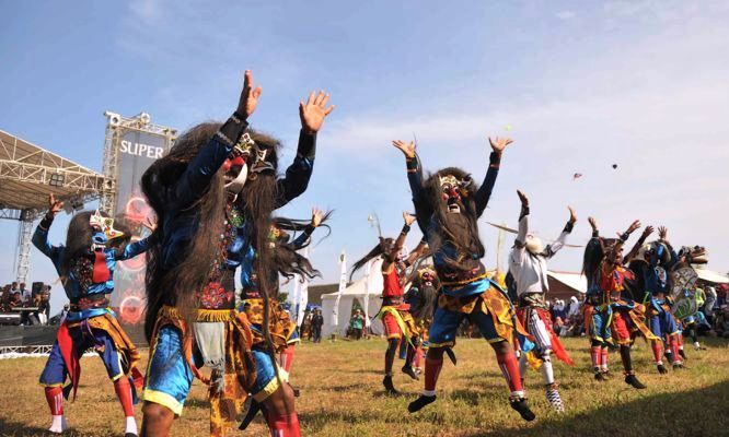 Berdayakan Warga Sekitar