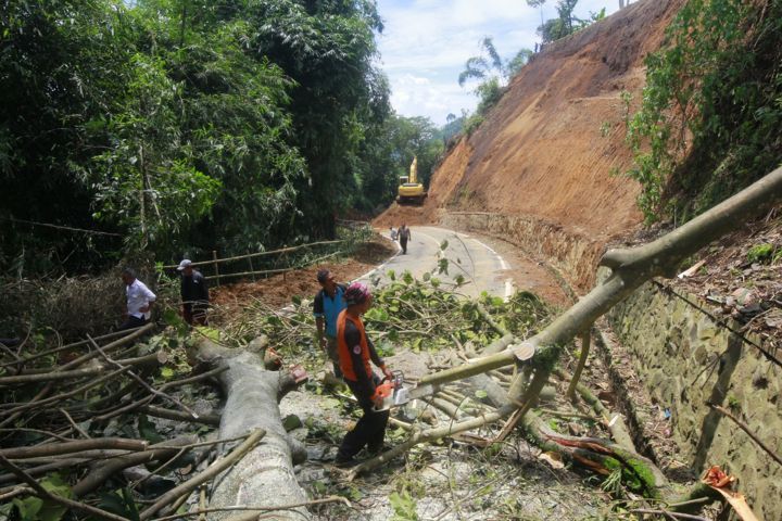 Longsor Masih Mengancam