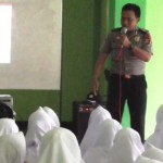 Siagakan Polisi di Tiap Sekolah