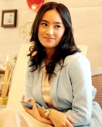 Tatjana Saphira Jajal Nyanyi dan Nulis