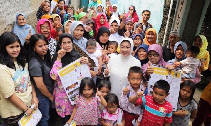 Dapat Kejutan Ulang Tahun Saat Blusukan ke Warga