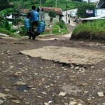 Jalan Penghubung 2 Desa Rusak jalan-russak-kbb