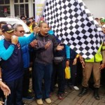 PGRI Gelar Jalan Sehat di Kamojang