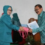 Dirikan Pojok Rokok di Desa Padaasih