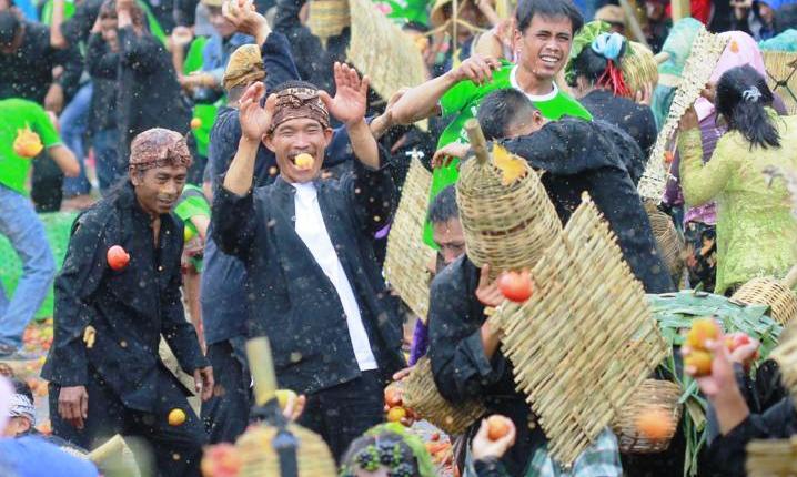 Pemkab Diminta Kendalikan Alih Fungsi Lahan Pemkab Diminta Kendalikan Alih Fungsi Lahan