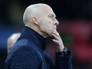Bob Bradley Dipecat Swansea City