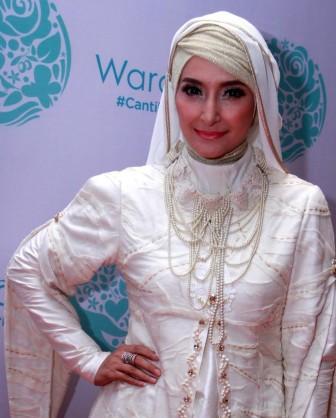 Muncul di KPK, Curhat di Medsos