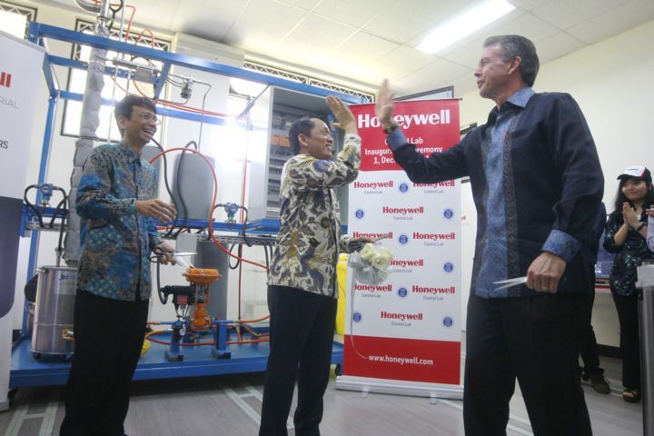 Tambah Laboratorium Baru Skala Dunia