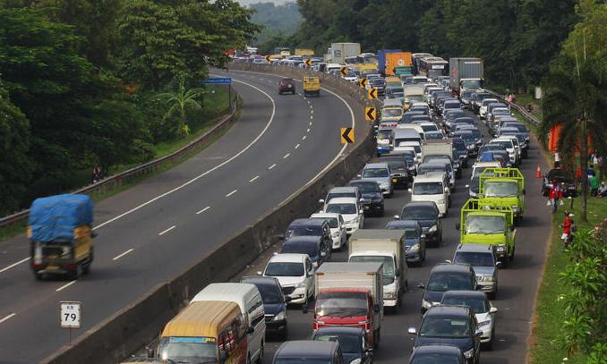 Kembali Batasi Ruas Tol Jelang Tahun Baru