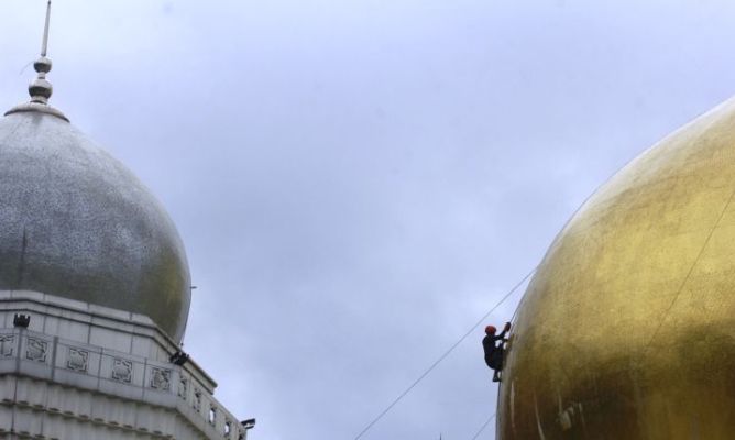 2017, Masjid Terapung Dibangun