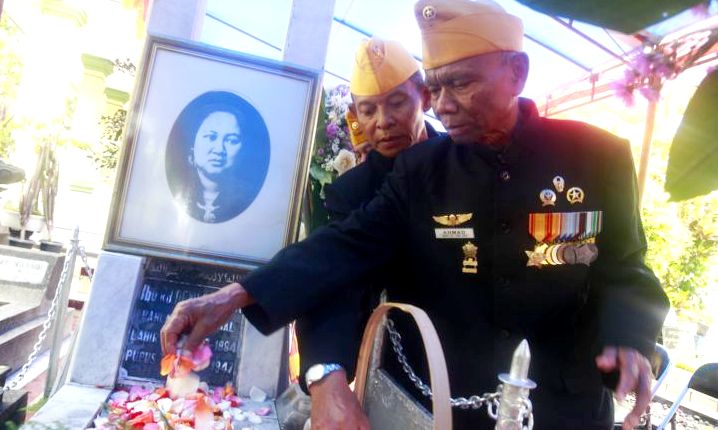 Harus Tiru Semangat Dewi Sartika