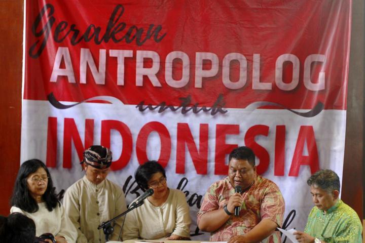 Masuk Fase Darurat Keindonesiaan Masuk Fase Darurat Keindonesiaan