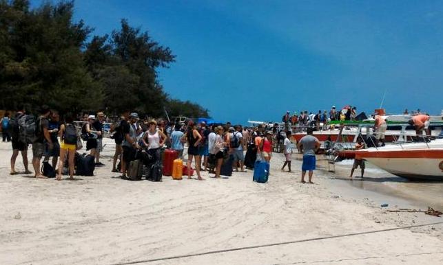 Kunjungan WN Tiongkok Naik Drastis Kunjungan WN Tiongkok Naik Drastis