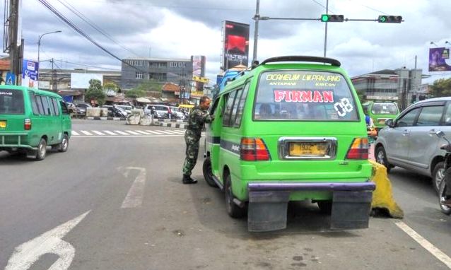 angkot