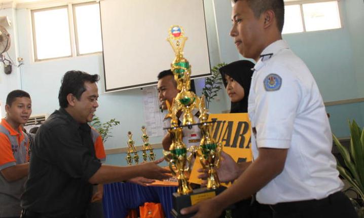 Sosialisasi Pilkada dengan Cerdas Cermat