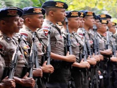Cegah Ormas Sweeping Atribut Natal