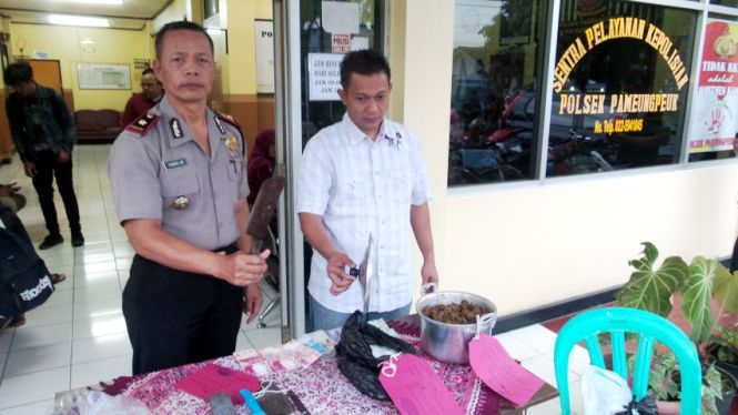 Penjual Daging Anjing Diciduk