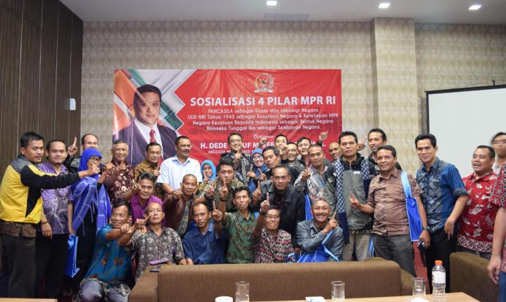 Dede Gelar Optimalisasi Sosialisasi 4 Pilar MPR RI Bersama Warga Bandung