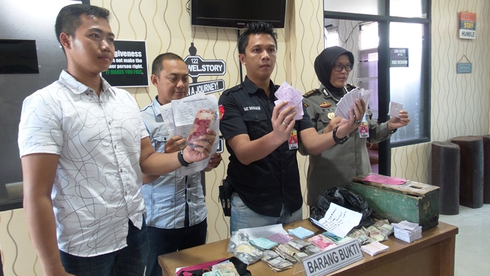 Bongkar Pungli Retribusi pungli