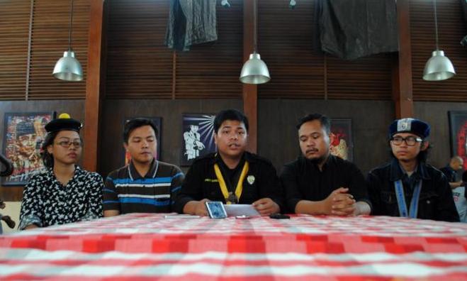 Dukung Pelaporan Habib Rizieq Dukung Pelaporan Habib Rizieq