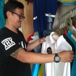 Pelanggan Kaos Suci Menurun