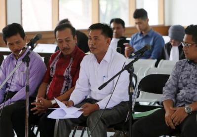 Sidang Kasus Judi Anggota DPRD Cirebon Ditunda Sidang Kasus Judi Anggota DPRD Cirebon Ditunda