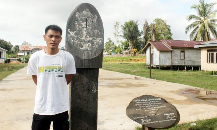 Dikenal Turis Manca berkat Prestasi Kepala Desa