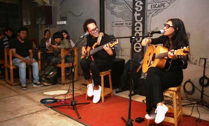 Lewat earHouse, Endah n Rhesa Konsisten Gerakkan Local Scene Lewat earHouse, Endah n Rhesa Konsisten Gerakkan Local Scene