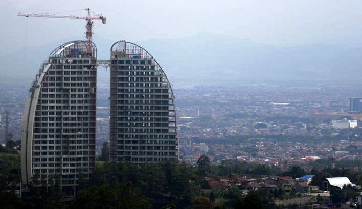 13 Hotel Melanggar Aturan