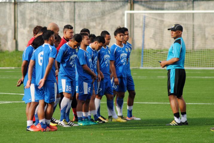 Hari Ini, Duo Brasil Akan Mulai Berlatih Hari Ini, Duo Brasil Akan Mulai Berlatih