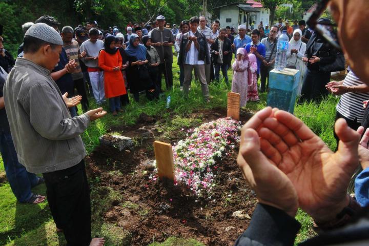 Tewas saat Tolong Istri