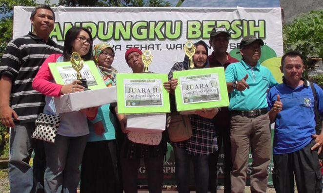 Warga Cihaurgeulis Kompak Ikuti Bandungku Bersih