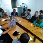 Puluhan Sopir Angkot Mogok