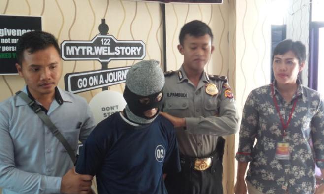 Ayah Gauli Anak Kandung