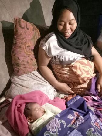 Lahirkan Putra Ketiga saat Antre BLT