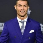 Cristiano Ronaldo Meraih Gelar Pemain Terbaik
